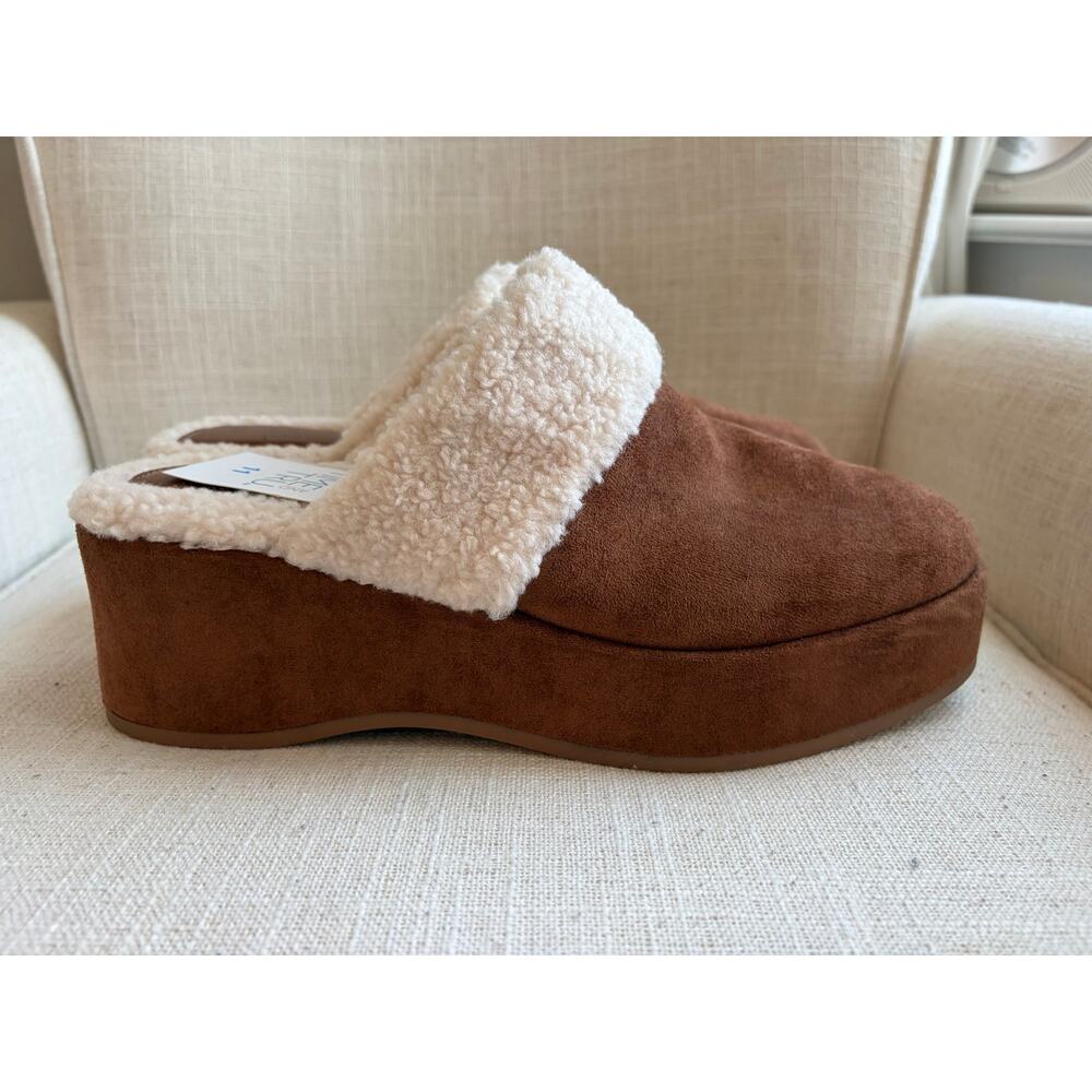 Time and Tru Women's Faux Shearling Wedge Clogs Size 11 NEW